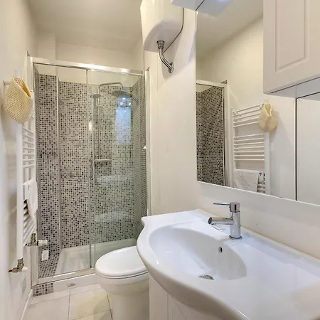 Ghibellina 123 *